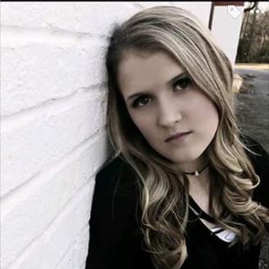 Meet your Posher, Alisa